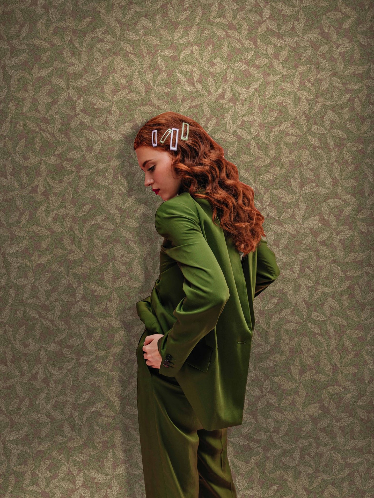 The Muse Collection 25109-5 room wallpaper by La Belle Maison
