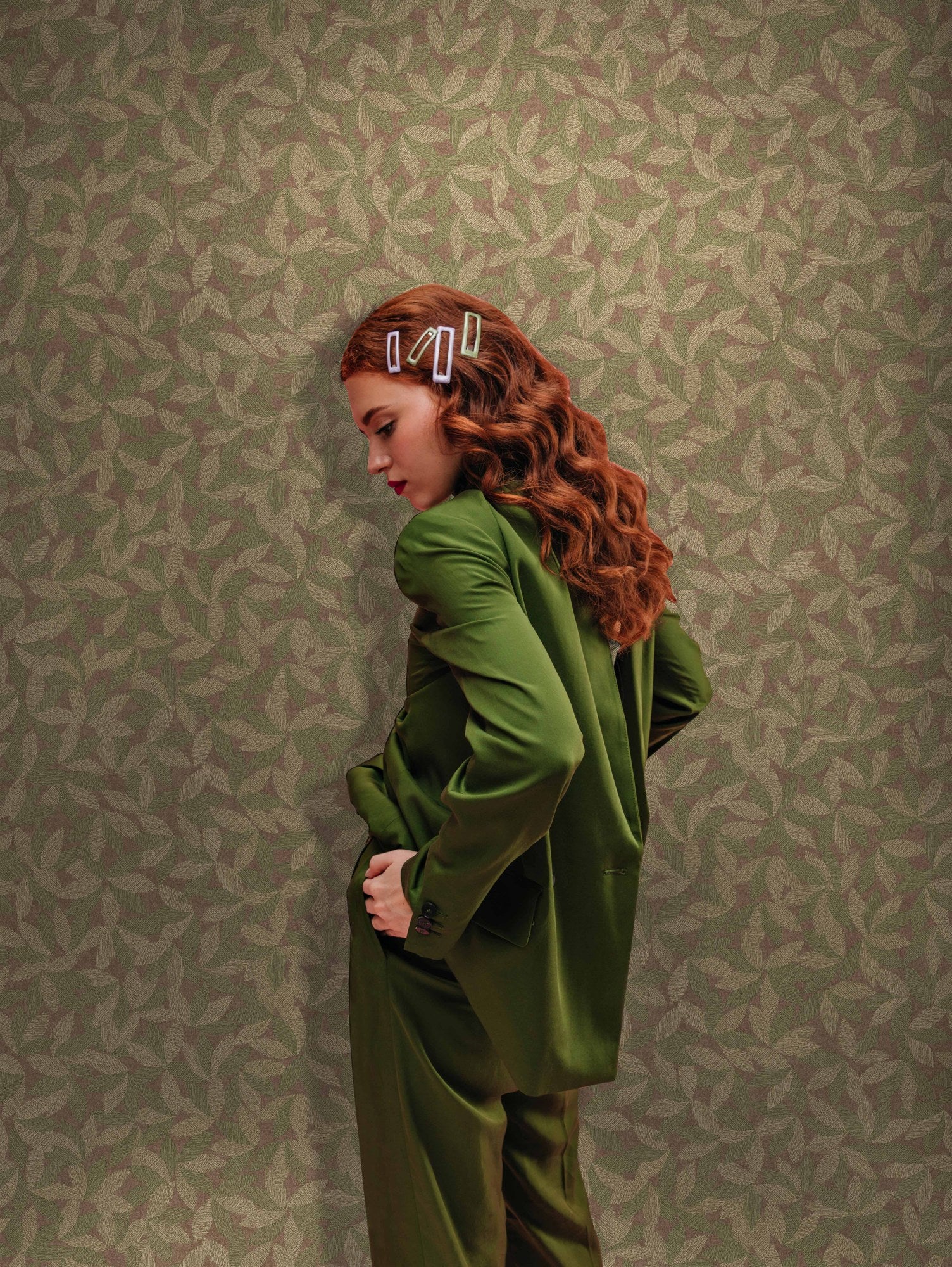 The Muse Collection 25109-5 room wallpaper by La Belle Maison