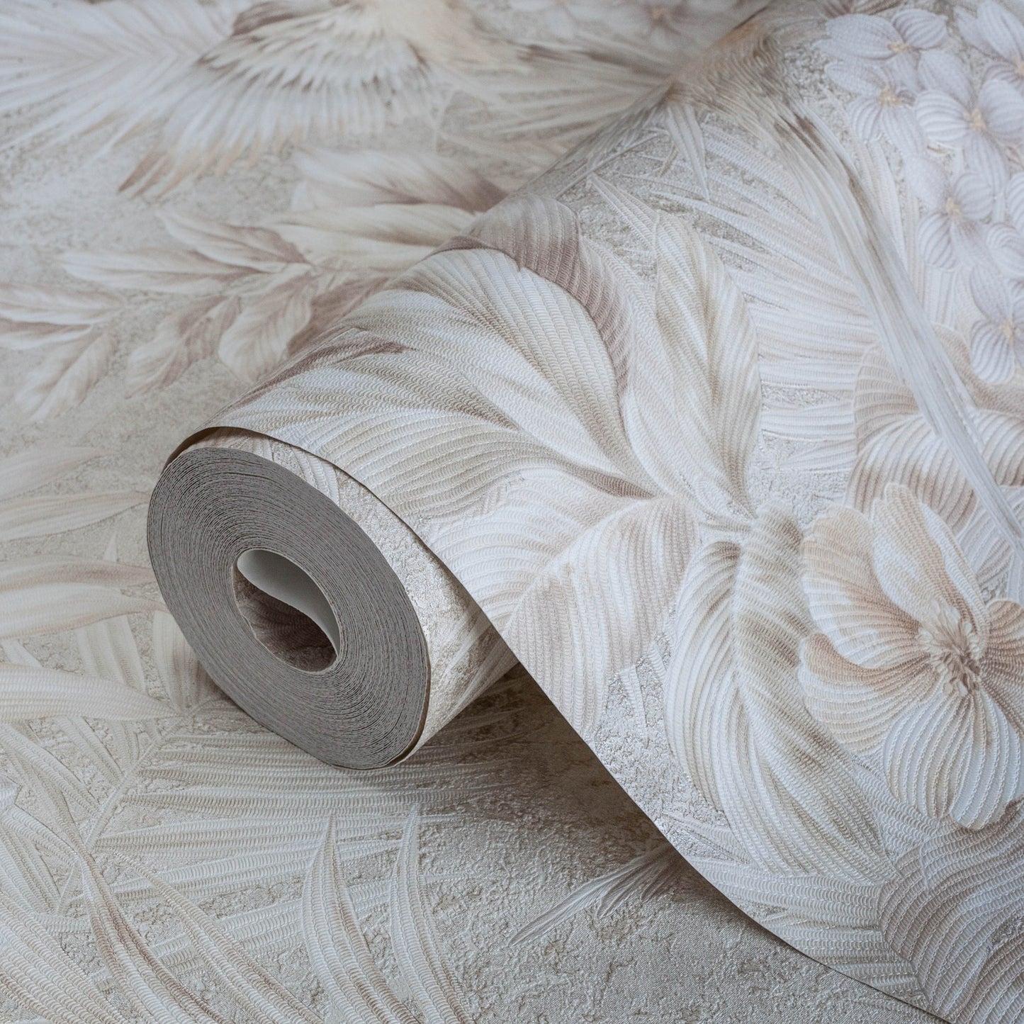 Tropical Maison 9905-2 detail wallpaper by La Belle Maison